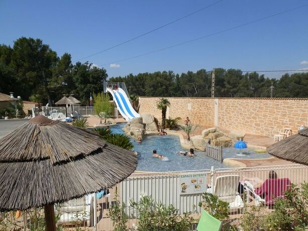 Imagen general del Camping La Montagne, SORGUES. Foto 3