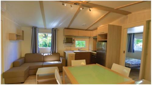 Imagen de la habitación del Camping La Paoute. Foto 4