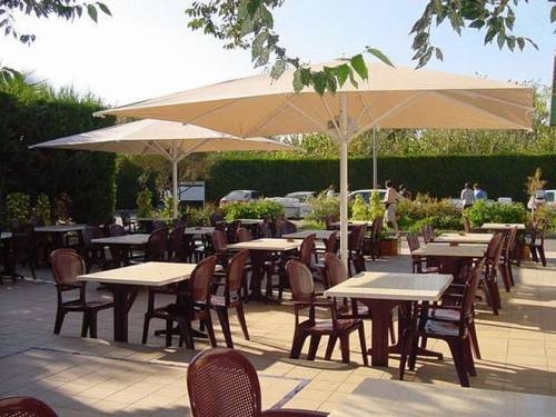 Imagen de los interiores del Camping La Pineda de Salou. Foto 10