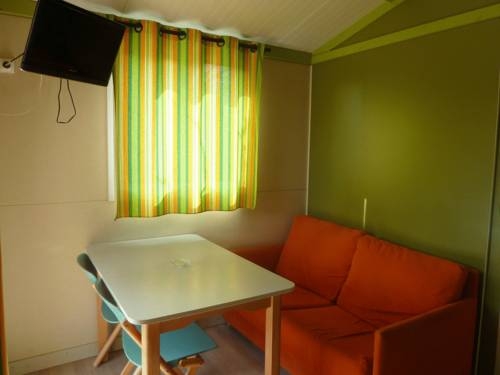Imagen de los exteriores del Camping La Pineda de Salou. Foto 9