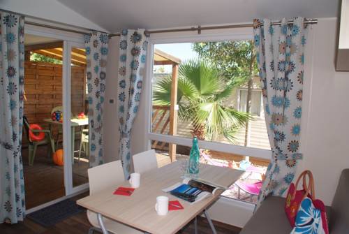 Imagen de la habitación del Camping La Pinede, Grimaud. Foto 8