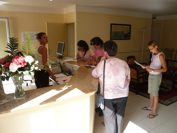 Imagen de los interiores del Camping La Pinède Enchantée. Foto 10