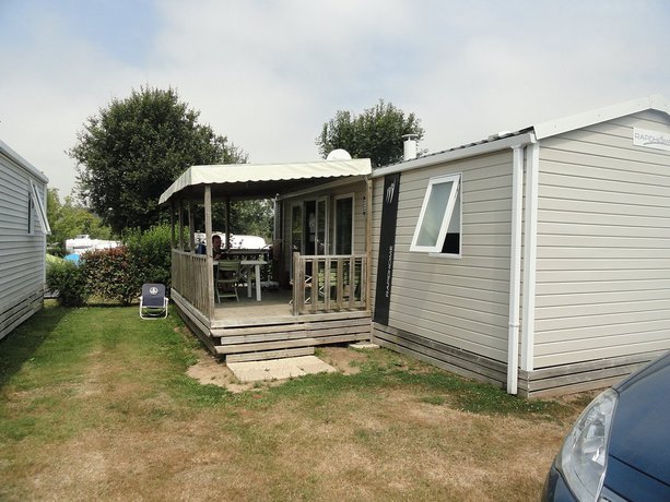 Imagen de los exteriores del Camping La Roseraie D'omaha. Foto 11