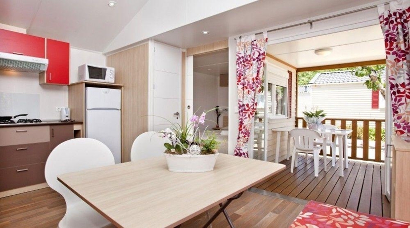 Imagen de la habitación del Camping La Siesta Salou Resort. Foto 5