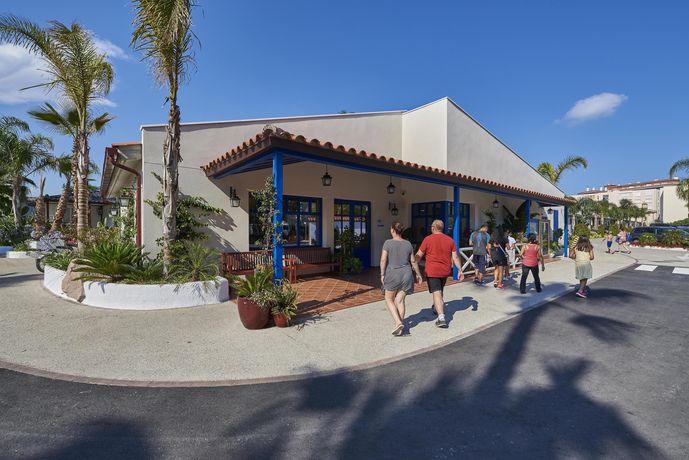 Imagen de los exteriores del Camping La Siesta Salou Resort. Foto 24