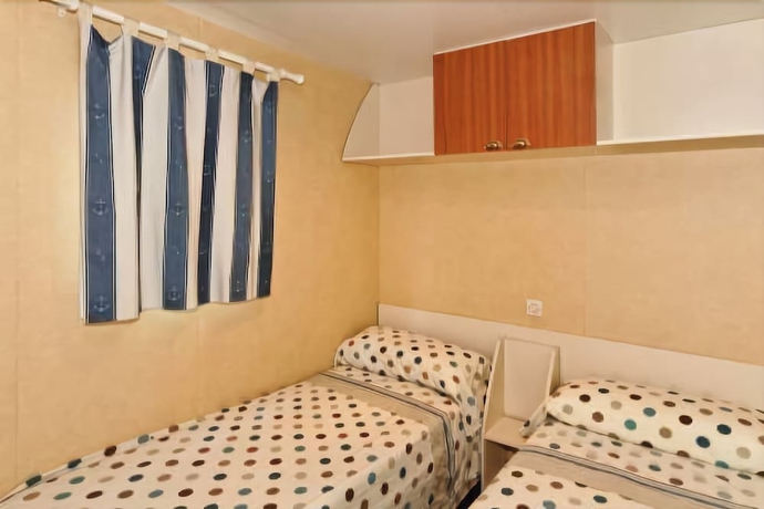 Imagen de la habitación del Camping La Torre Del Sol. Foto 14