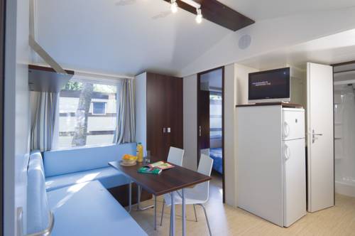 Imagen de la habitación del Camping Le Bois Fleuri. Foto 12