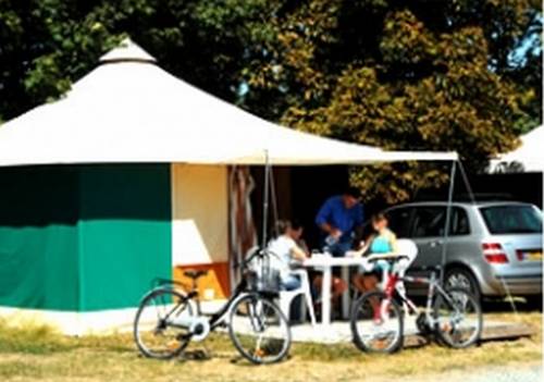 Imagen de la habitación del Camping Le Lac Des Varennes. Foto 2