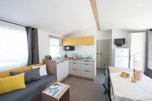 Imagen general del Camping Le Les Champs Blancs. Foto 4