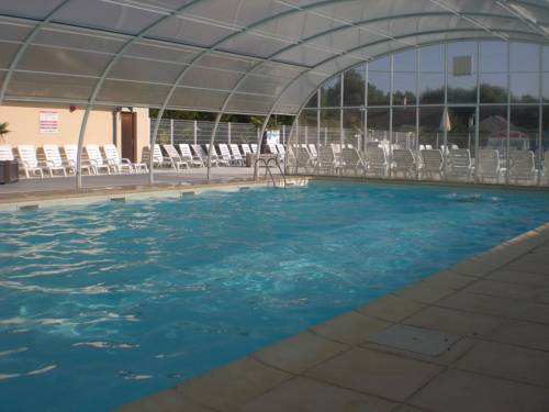 Imagen de la habitación del Camping Le Royon. Foto 2