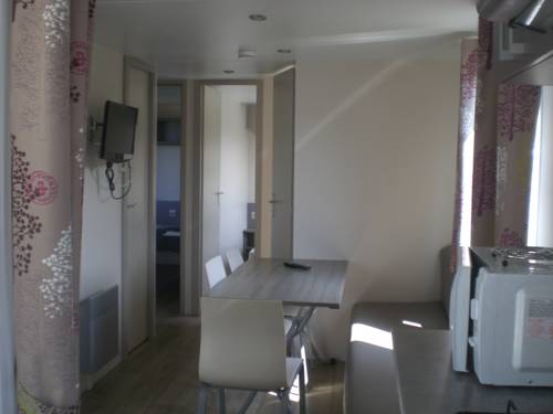 Imagen de la habitación del Camping Le Royon. Foto 16