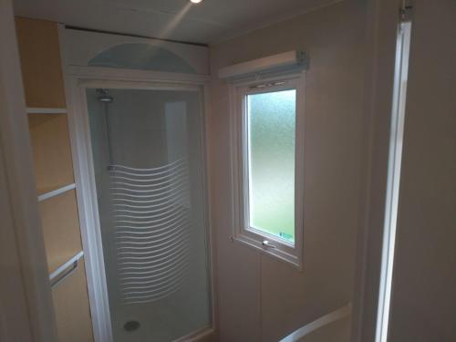 Imagen de la habitación del Camping Le Val de Cesse. Foto 4