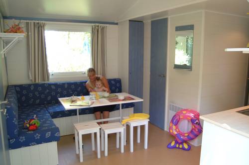 Imagen de la habitación del Camping Les Cigales, MANDELIEU-LA-NAPOULE. Foto 6