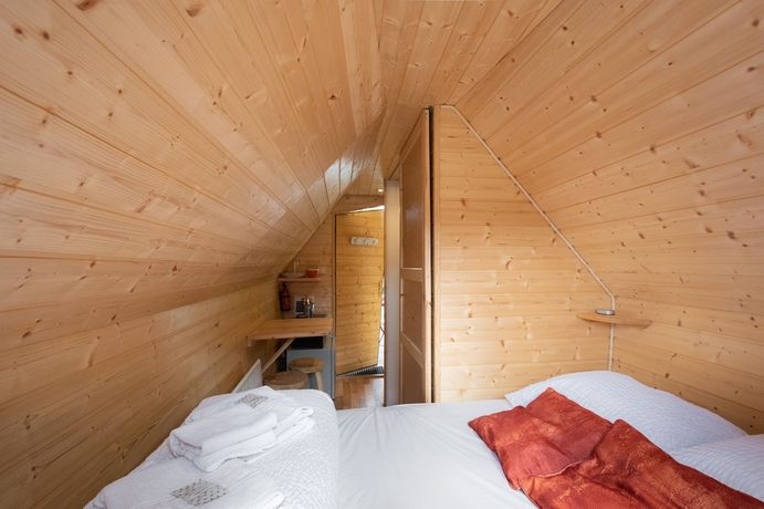 Imagen de la habitación del Camping Les Roulottes De La Champagne Campground. Foto 9