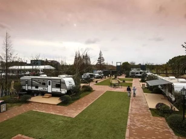 Imagen de los exteriores del Camping Lin Jia Site Shanghai. Foto 18