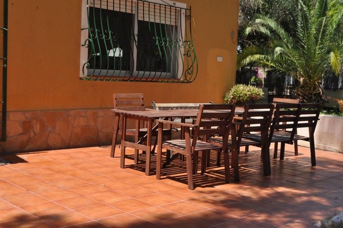 Imagen de los exteriores del Camping Los Llanos. Foto 10