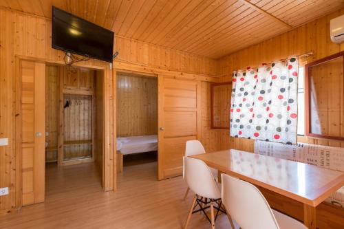 Imagen de la habitación del Camping Los Llanos. Foto 2