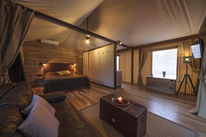 Imagen general del Camping Mediteran Kamp Glamping Tents In Phalaris. Foto 5