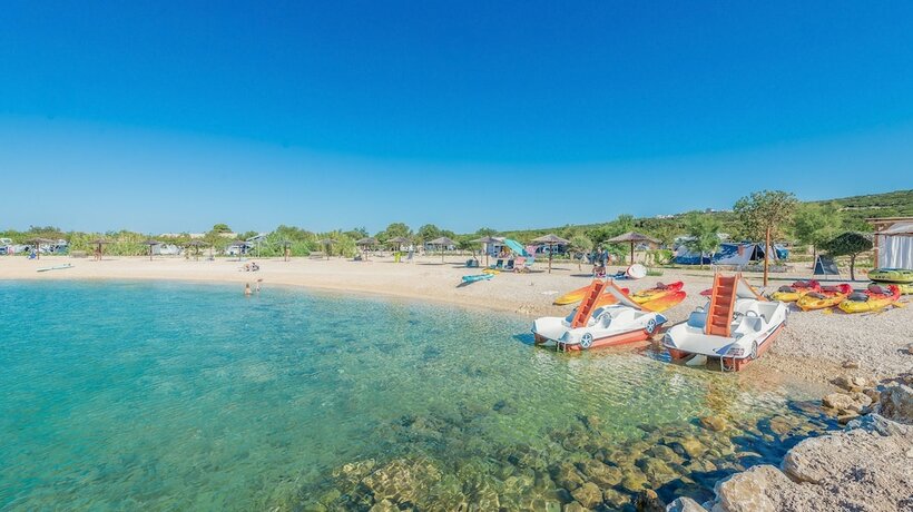 Imagen general del Camping Mediteran Kamp Glamping Tents In Phalaris. Foto 9