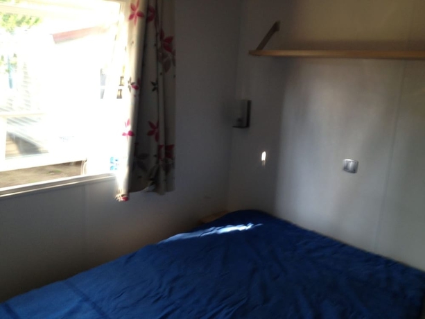Imagen de la habitación del Camping Neptuno, Playa de Pals. Foto 5