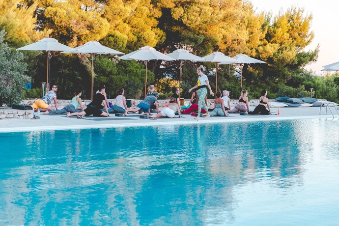 Imagen de la piscina del Camping Obonjan Island Resort. Foto 18