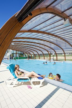 Imagen de la piscina del Camping Officiel Siblu Domaine De Litteau. Foto 12