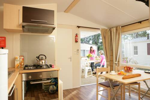 Imagen de la habitación del Camping Officiel Siblu Le Lac Des R&ecirc;ves. Foto 6