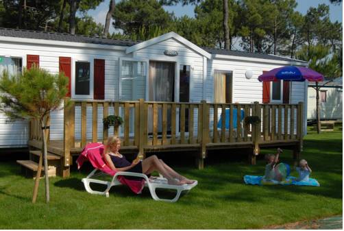 Imagen de la habitación del Camping Officiel Siblu Les Pierres Couchées. Foto 9