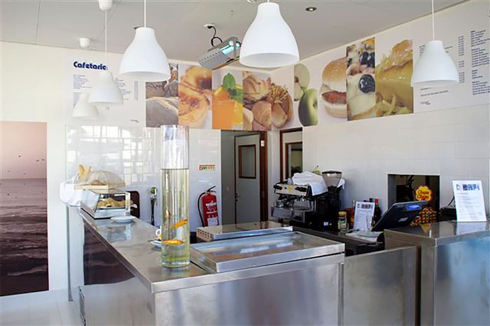Imagen del bar/restaurante del Camping Orbitur Canidelo. Foto 4
