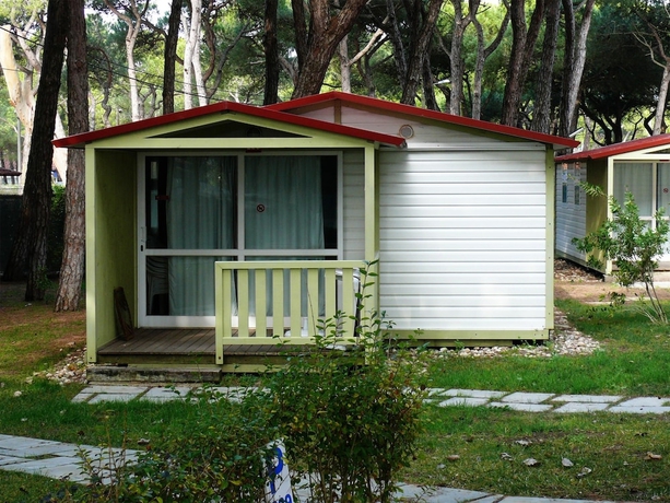 Imagen de los exteriores del Camping Parque De Campismo Orbitur Costa De Caparica. Foto 17