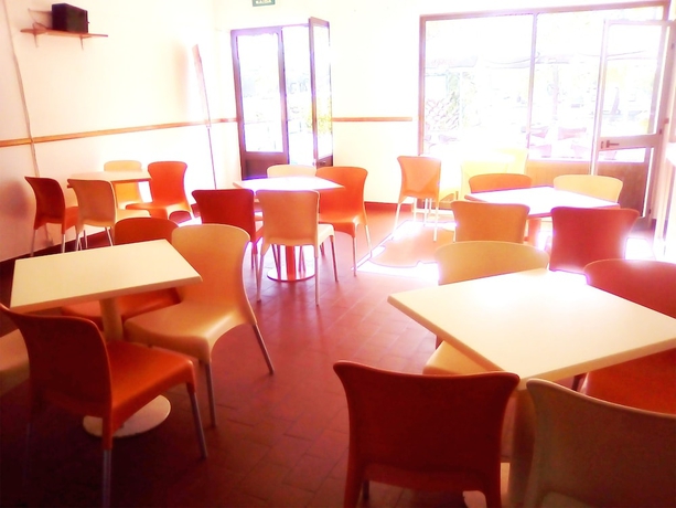 Imagen del bar/restaurante del Camping Parque De Campismo Orbitur Valado. Foto 3