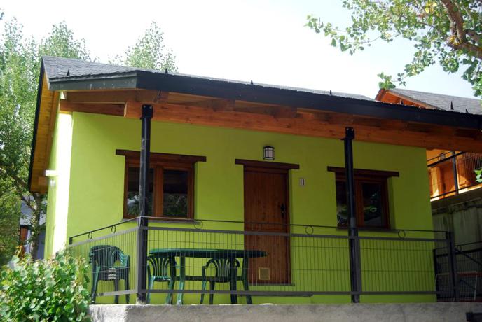 Imagen de los exteriores del Camping Pineta, Bielsa. Foto 5