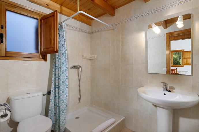 Imagen de los interiores del Camping Pineta, Bielsa. Foto 9