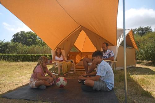 Imagen de la habitación del Camping Pla de la Torre. Foto 5