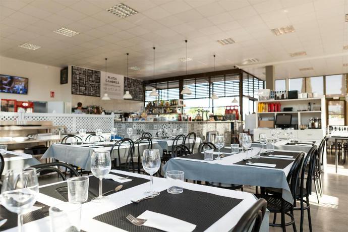 Imagen del bar/restaurante del Camping Platja Cambrils. Foto 2