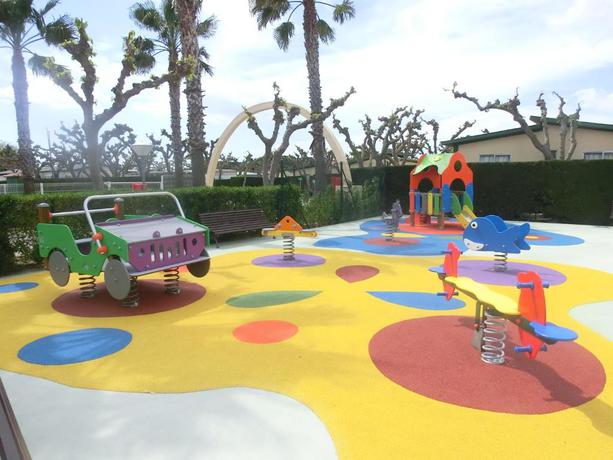 Imagen de los exteriores del Camping Platja Cambrils. Foto 14