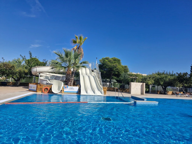 Imagen de la piscina del Camping Platja Cambrils. Foto 17