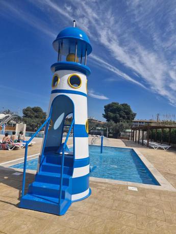 Imagen de la piscina del Camping Platja Cambrils. Foto 18
