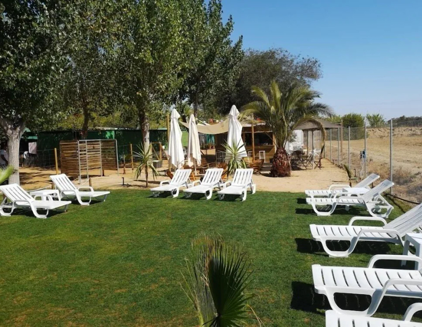 Imagen de los exteriores del Camping Playa Taray. Foto 20