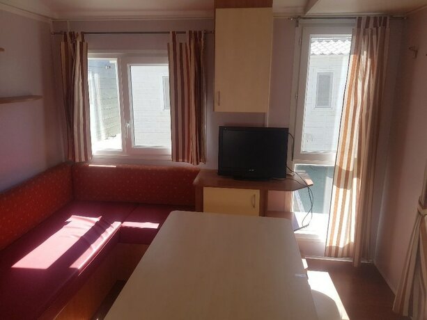 Imagen general del Camping Pont d'Ardaix. Foto 2