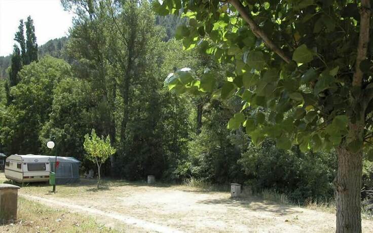 Imagen general del Camping Pont d'Ardaix. Foto 5