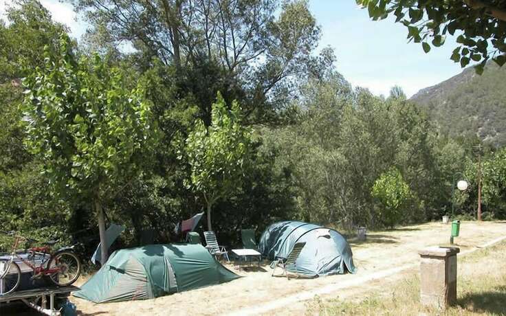 Imagen general del Camping Pont d'Ardaix. Foto 6