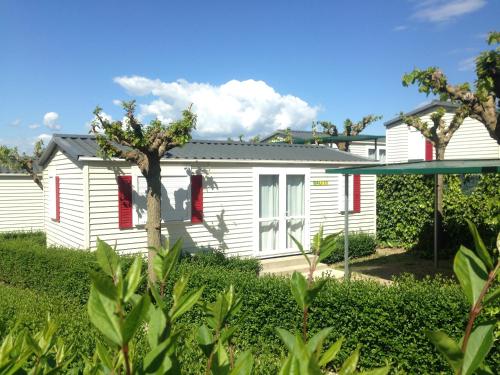 Imagen de la habitación del Camping Resort and Bungalow Park Mas Patoxas. Foto 15