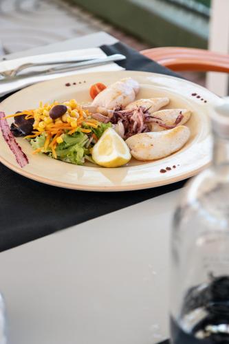 Imagen general del Camping Resort and Bungalow Park Mas Patoxas. Foto 8