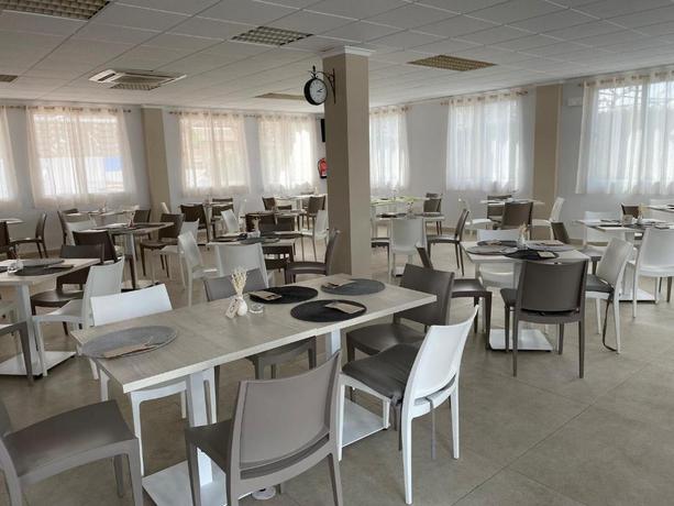 Imagen del bar/restaurante del Camping Riberamar. Foto 3