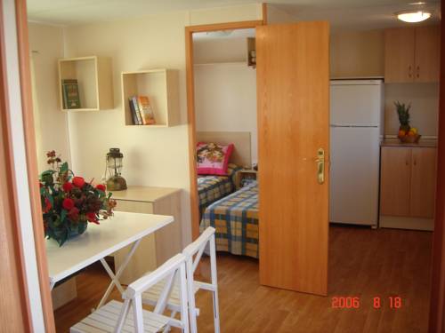 Imagen de la habitación del Camping Rural Presa La Vinuela. Foto 3