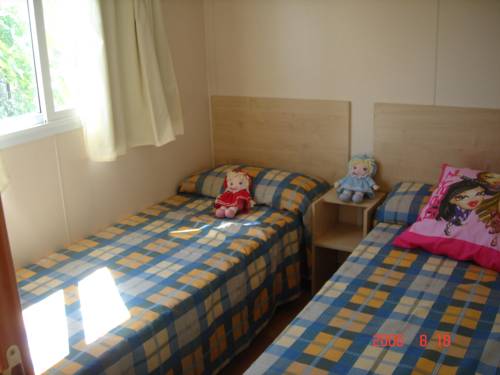 Imagen de la habitación del Camping Rural Presa La Vinuela. Foto 9