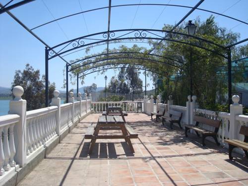 Imagen de la habitación del Camping Rural Presa La Vinuela. Foto 15