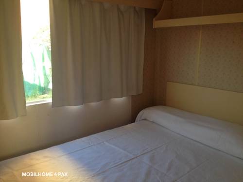 Imagen de la habitación del Camping Sabanell. Foto 5