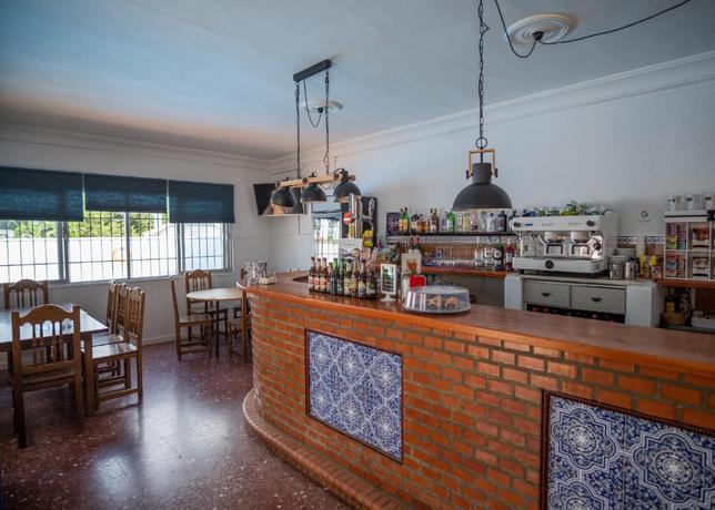 Imagen del bar/restaurante del Camping TAIGA Conil. Foto 2